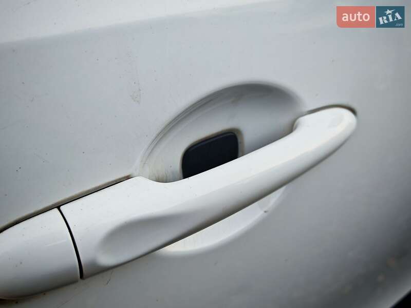 Седан Renault Fluence 2010 в Черновцах фото 8 Седан Renault Fluence 2010 в Черновцах