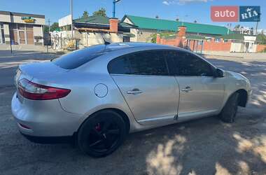 Седан Renault Fluence 2010 в 