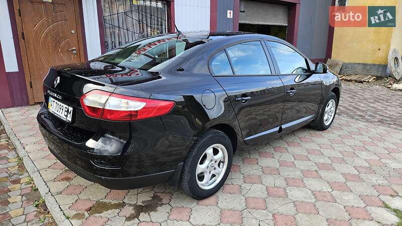 Седан Renault Fluence 2013 в Калуше