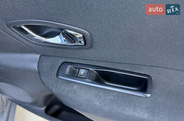 Седан Renault Fluence 2013 в 