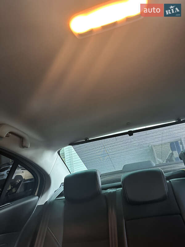 Седан Renault Fluence 2013 в Киеве фото 18 Седан Renault Fluence 2013 в Киеве