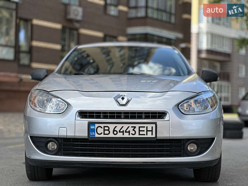 Седан Renault Fluence 2011 в Чернигове
