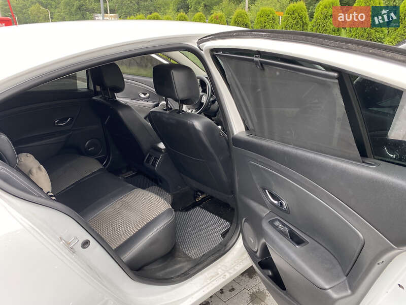 Седан Renault Fluence 2012 в Новояворовске