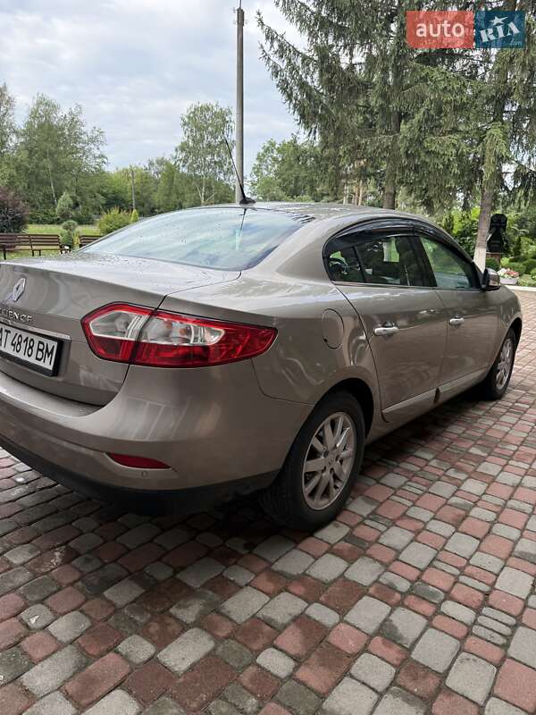 Седан Renault Fluence 2012 в Ивано-Франковске