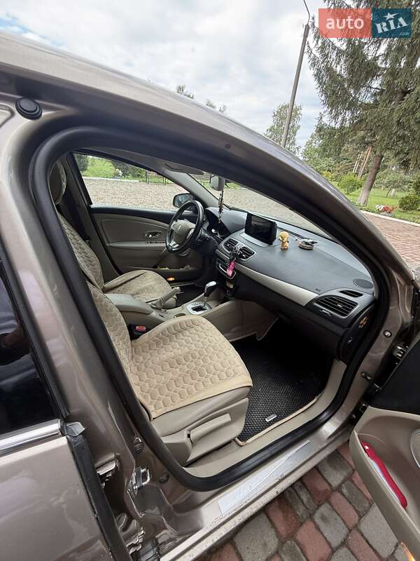 Седан Renault Fluence 2012 в Ивано-Франковске