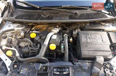 Седан Renault Fluence 2011 в 