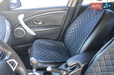 Седан Renault Fluence 2010 в 