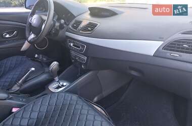 Седан Renault Fluence 2010 в 