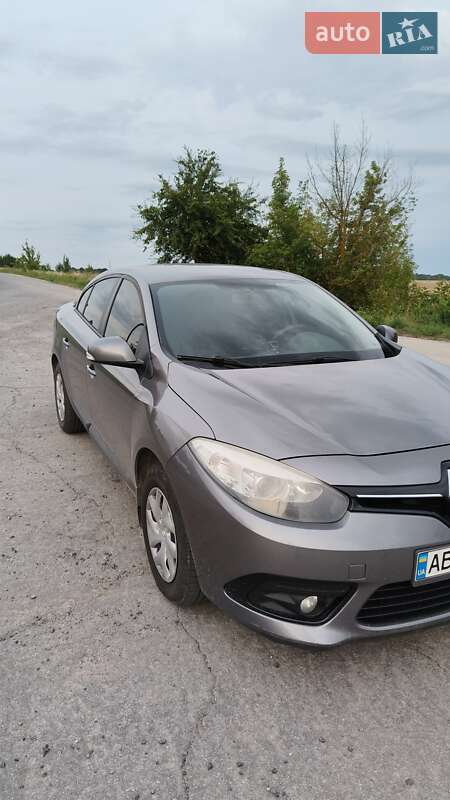 Седан Renault Fluence 2013 в 