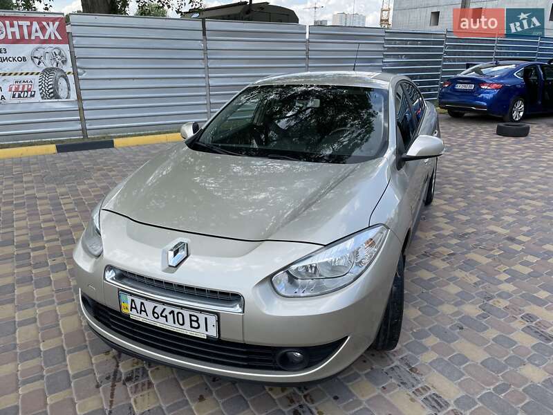 Renault Fluence 2012
