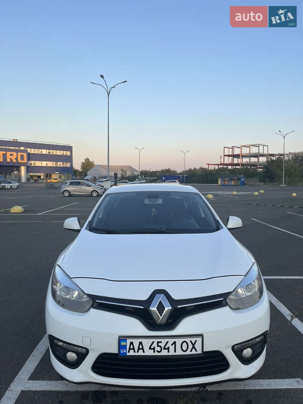 Седан Renault Fluence 2015 в Киеве