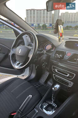 Седан Renault Fluence 2015 в 