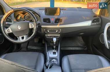 Седан Renault Fluence 2011 в 