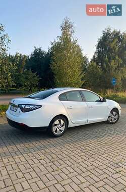 Седан Renault Fluence 2011 в 