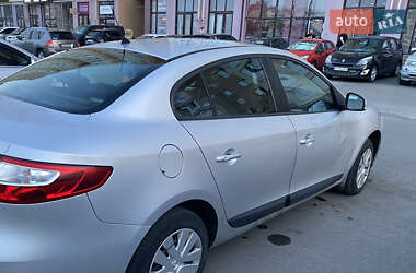 Седан Renault Fluence 2010 в 