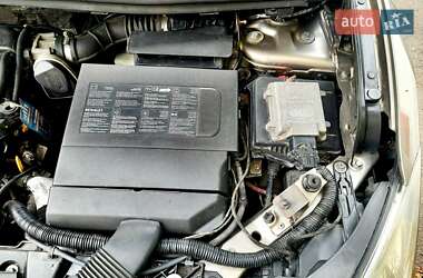Седан Renault Fluence 2011 в 