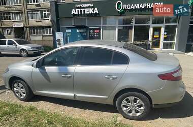 Седан Renault Fluence 2011 в 