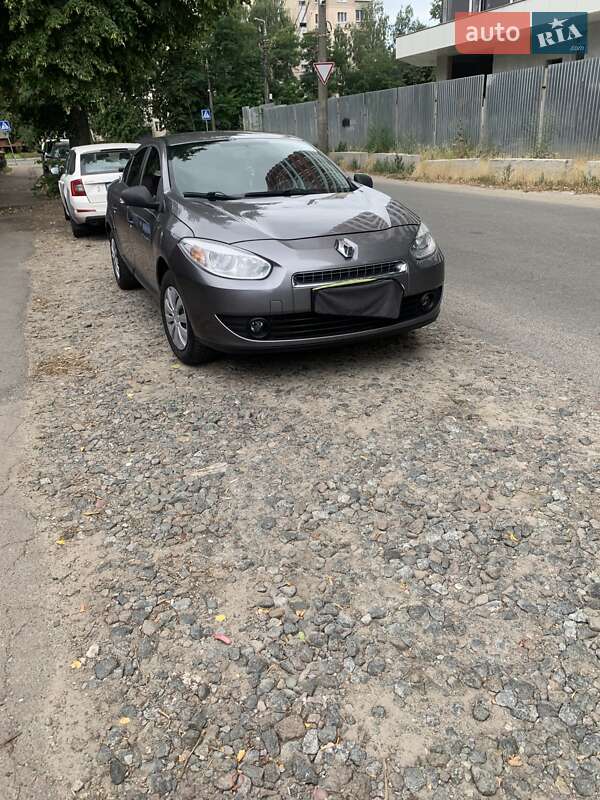 Седан Renault Fluence 2011 в Бучі