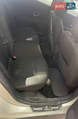 Седан Renault Fluence 2011 в 