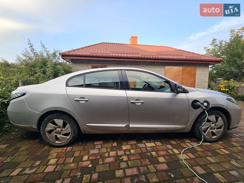 Седан Renault Fluence 2012 в Ровно