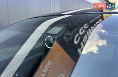 Седан Renault Fluence 2012 в 
