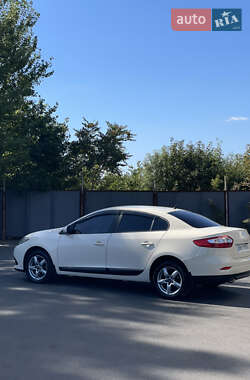 Седан Renault Fluence 2013 в 