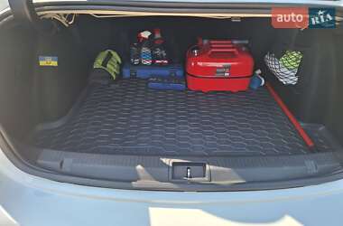 Седан Renault Fluence 2012 в 
