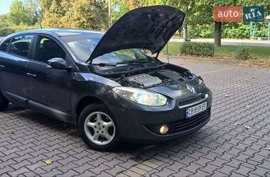 Седан Renault Fluence 2011 в 