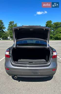 Седан Renault Fluence 2016 в 