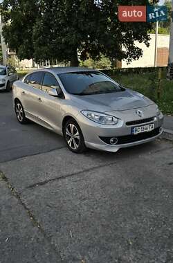 Седан Renault Fluence 2012 в Нетешине