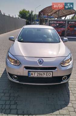 Седан Renault Fluence 2011 в 