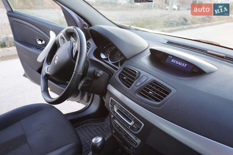 Седан Renault Fluence 2012 в Рівному