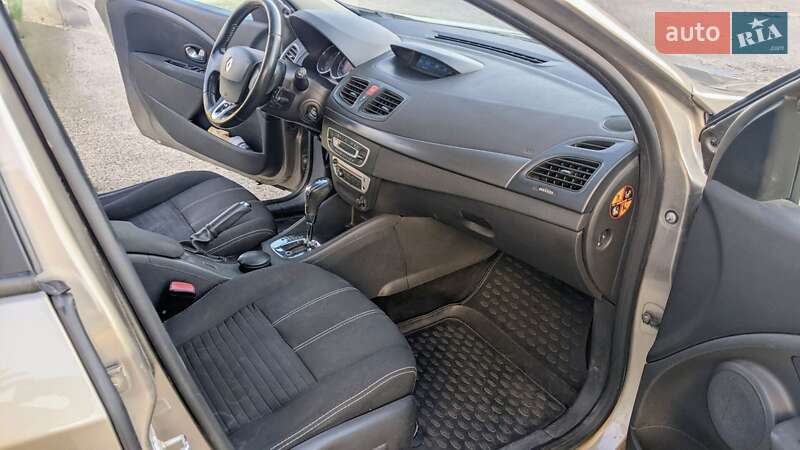 Седан Renault Fluence 2016 в Каменец-Подольском