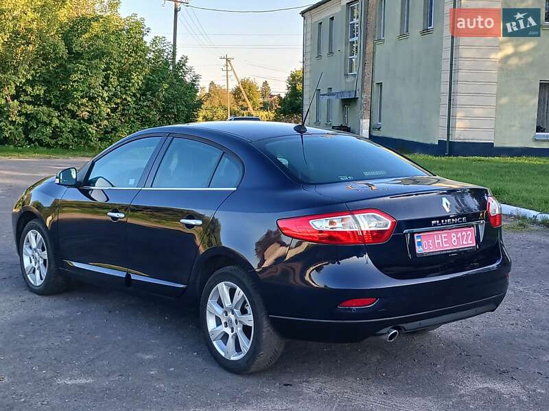 Седан Renault Fluence 2011 в Дубно