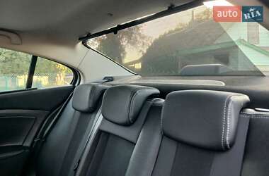 Седан Renault Fluence 2011 в 