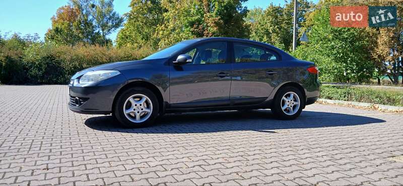 Седан Renault Fluence 2011 в Миргороде