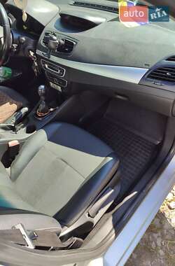 Седан Renault Fluence 2012 в 