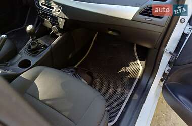 Седан Renault Fluence 2012 в 