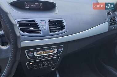 Седан Renault Fluence 2012 в 