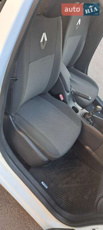 Седан Renault Fluence 2012 в Киеве