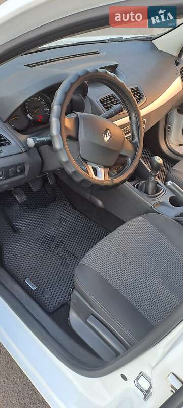 Седан Renault Fluence 2012 в Киеве