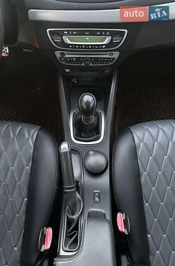 Седан Renault Fluence 2011 в 