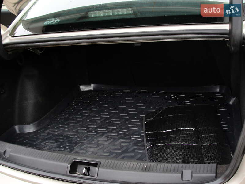 Седан Renault Fluence 2012 в Тернополе