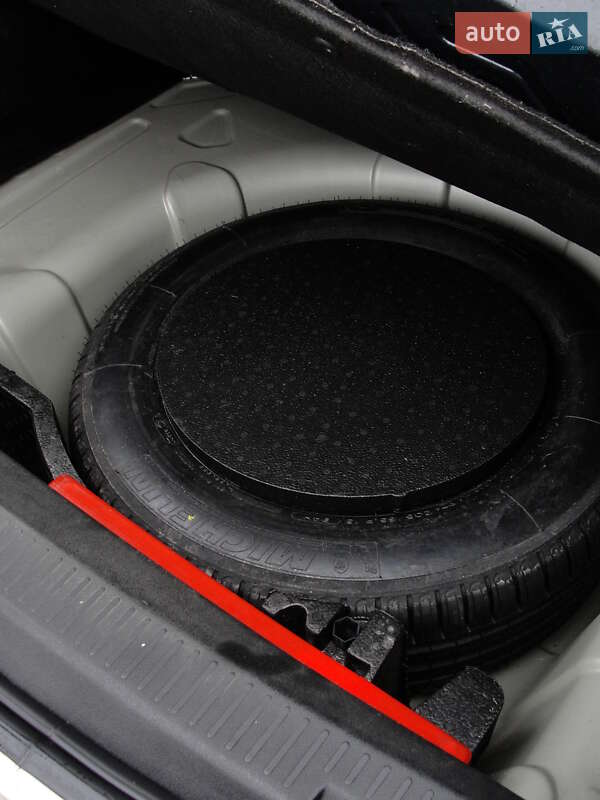 Седан Renault Fluence 2012 в Тернополе