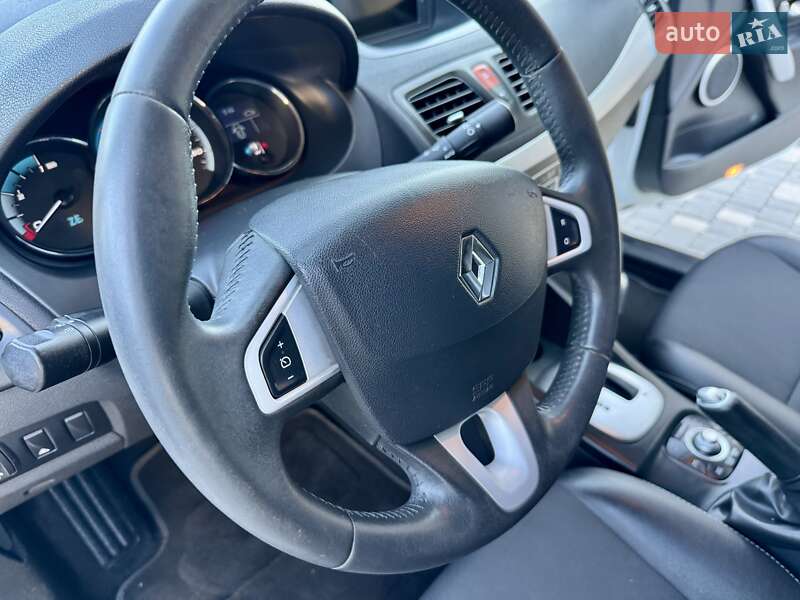 Седан Renault Fluence 2011 в Одессе