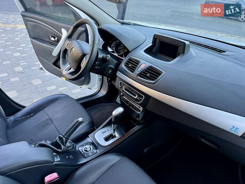 Седан Renault Fluence 2011 в Одессе
