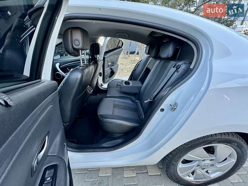 Седан Renault Fluence 2011 в Одессе