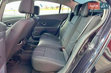 Седан Renault Fluence 2015 в 