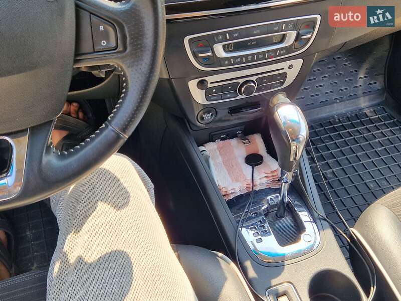 Седан Renault Fluence 2015 в Крыжополе