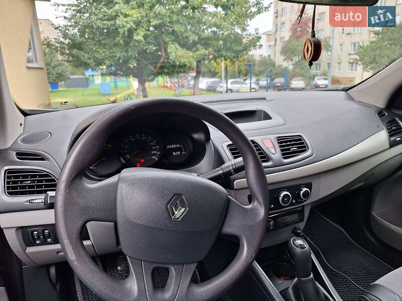 Седан Renault Fluence 2011 в Львове фото 12 Седан Renault Fluence 2011 в Львове